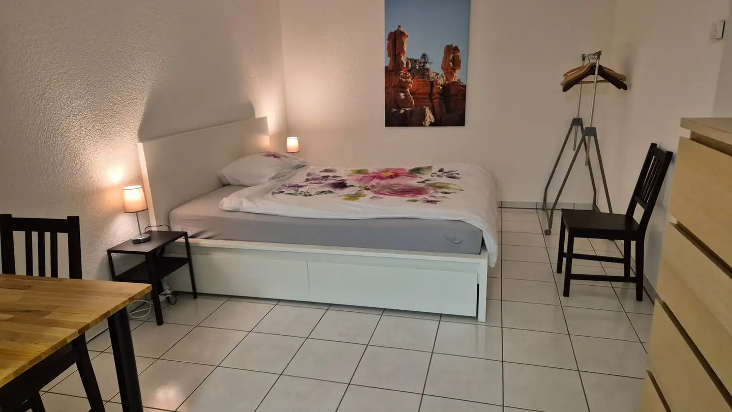 Chambre à louer - 8617 Mönchaltorf