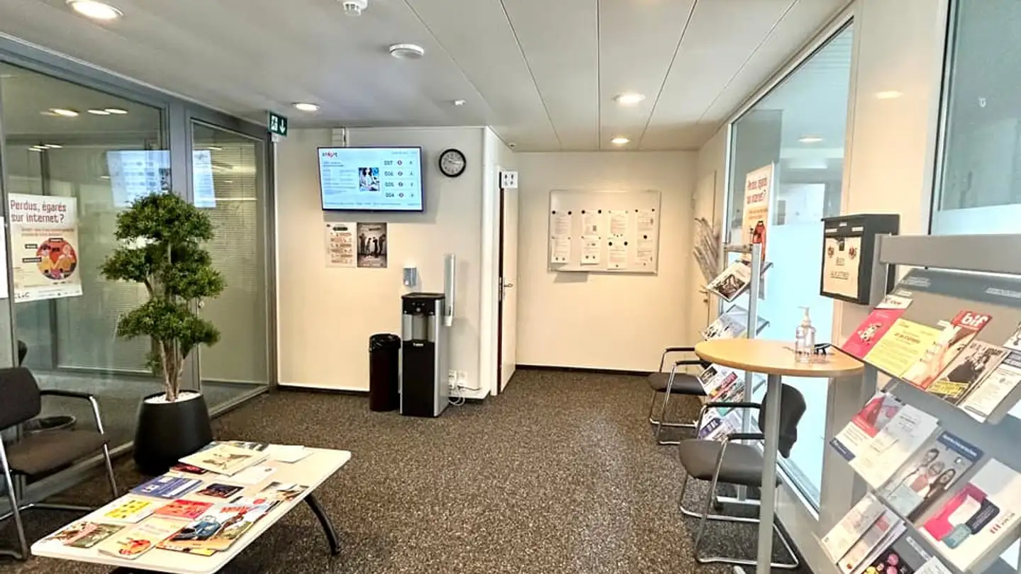 Commercial for rent - Rue Des Champs 5, 1040 Echallens - Photo 2