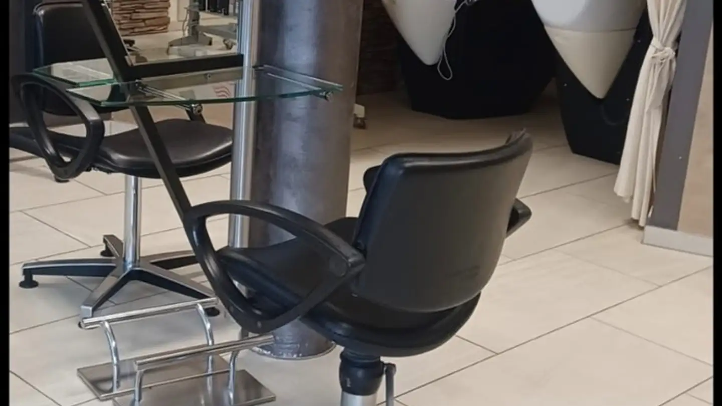 Commerciale in affitto - Lindenstrasse 7, 8153 Rümlang