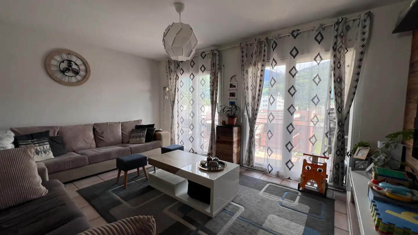 Appartement à louer - Avenue De La Gare 21, 1964 Conthey - Photo 2