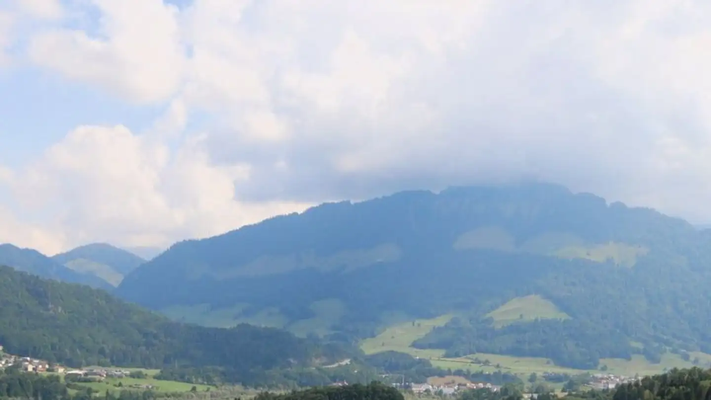 Attico in affitto - Bellevue 12, 1638 Morlon - Photo 3