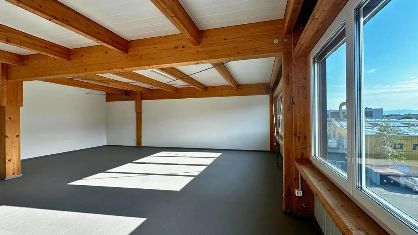Commercial for rent - Letzaustrasse 9, 9462 Montlingen
