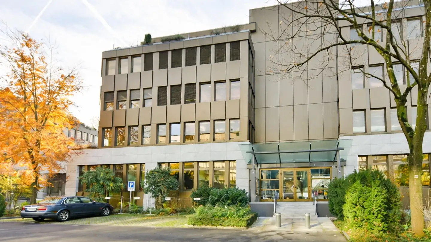 Bureau à louer - Neuhofstrasse 8, 6340 Baar