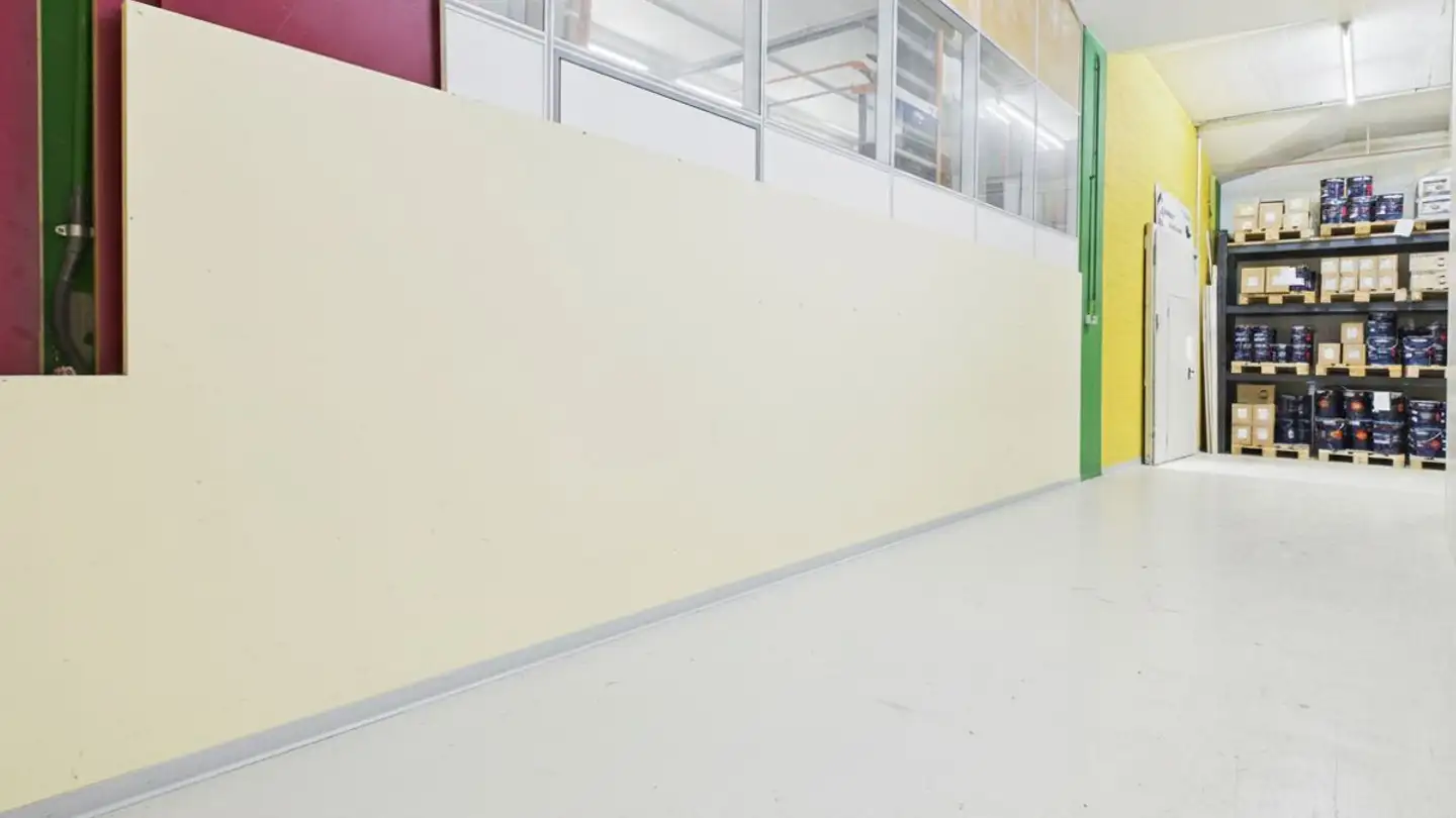 Workshop for rent - Muttenzerstrasse 105, 4133 Pratteln - Photo 2