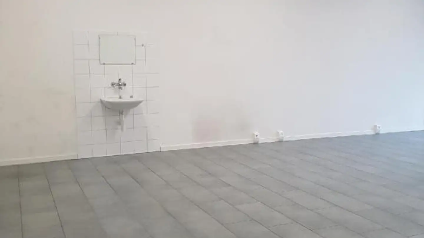 Commercial à louer - Rue Du Centre 2, 2525 Le Landeron - Photo 2