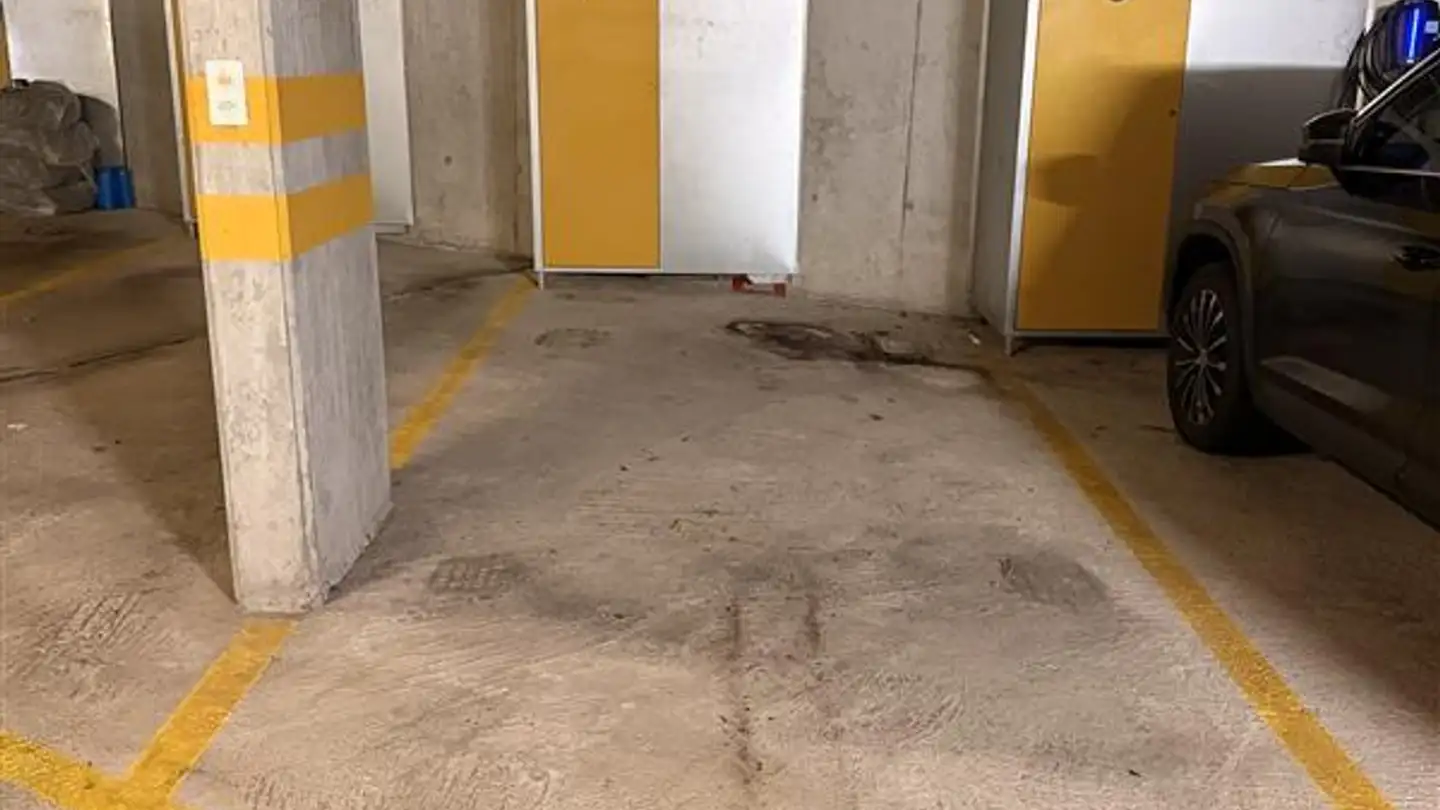 Tiefgaragenstellplatz mieten - Enikerweg, 6330 Cham - Foto 3
