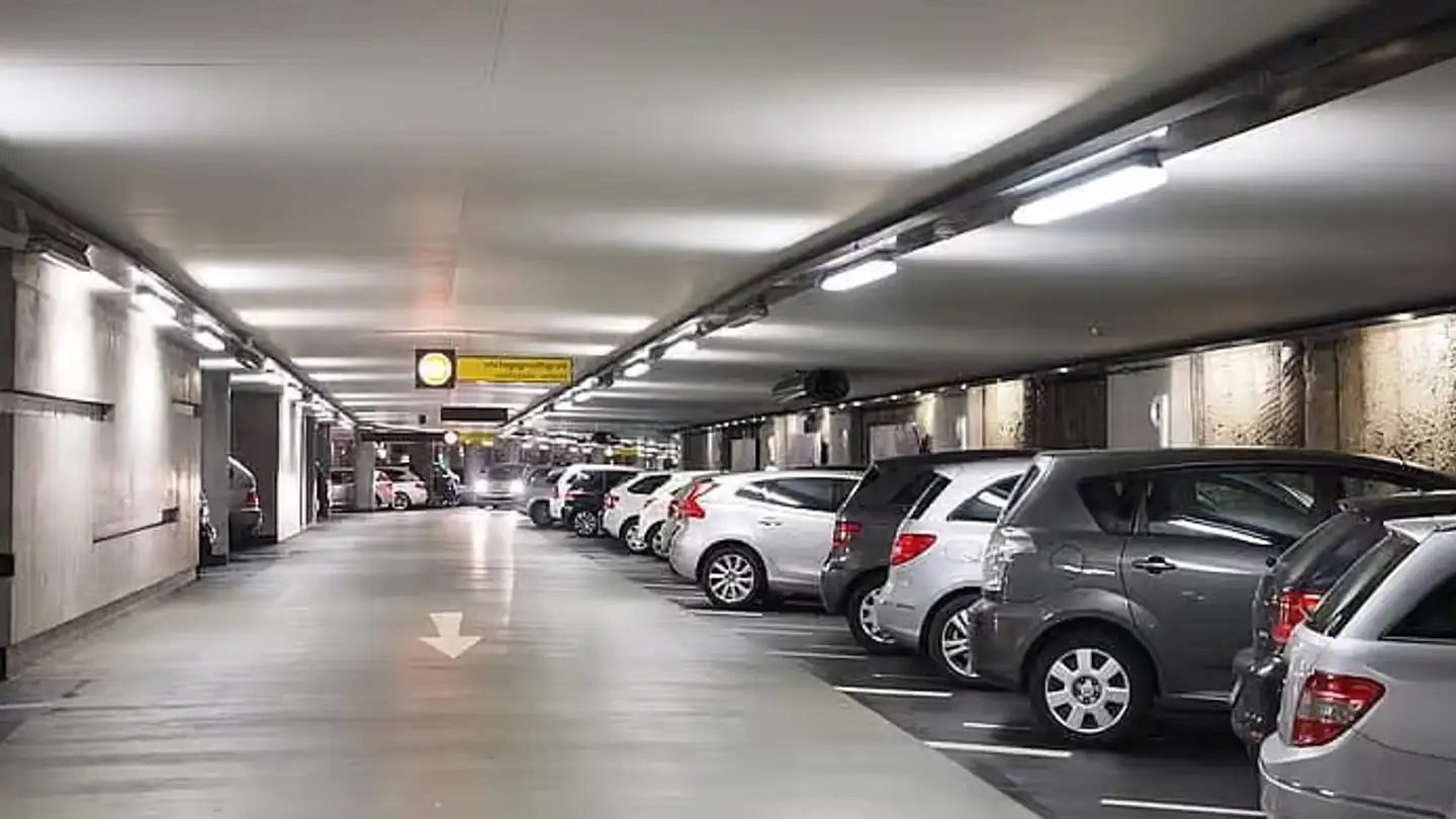Parcheggio coperto in affitto - Avenue De La Gare, 2000 Neuchâtel