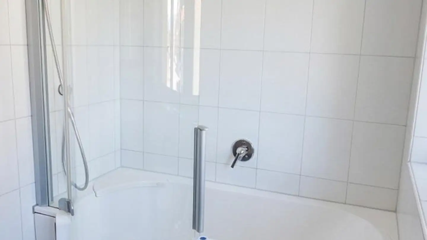 Wohnung mieten - Waagtalstrasse 82, 8842 Unteriberg - Foto 4