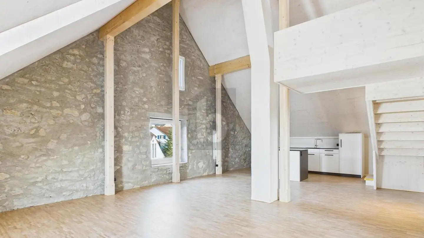 Dachgeschosswohnung mieten - 5072 Oeschgen
