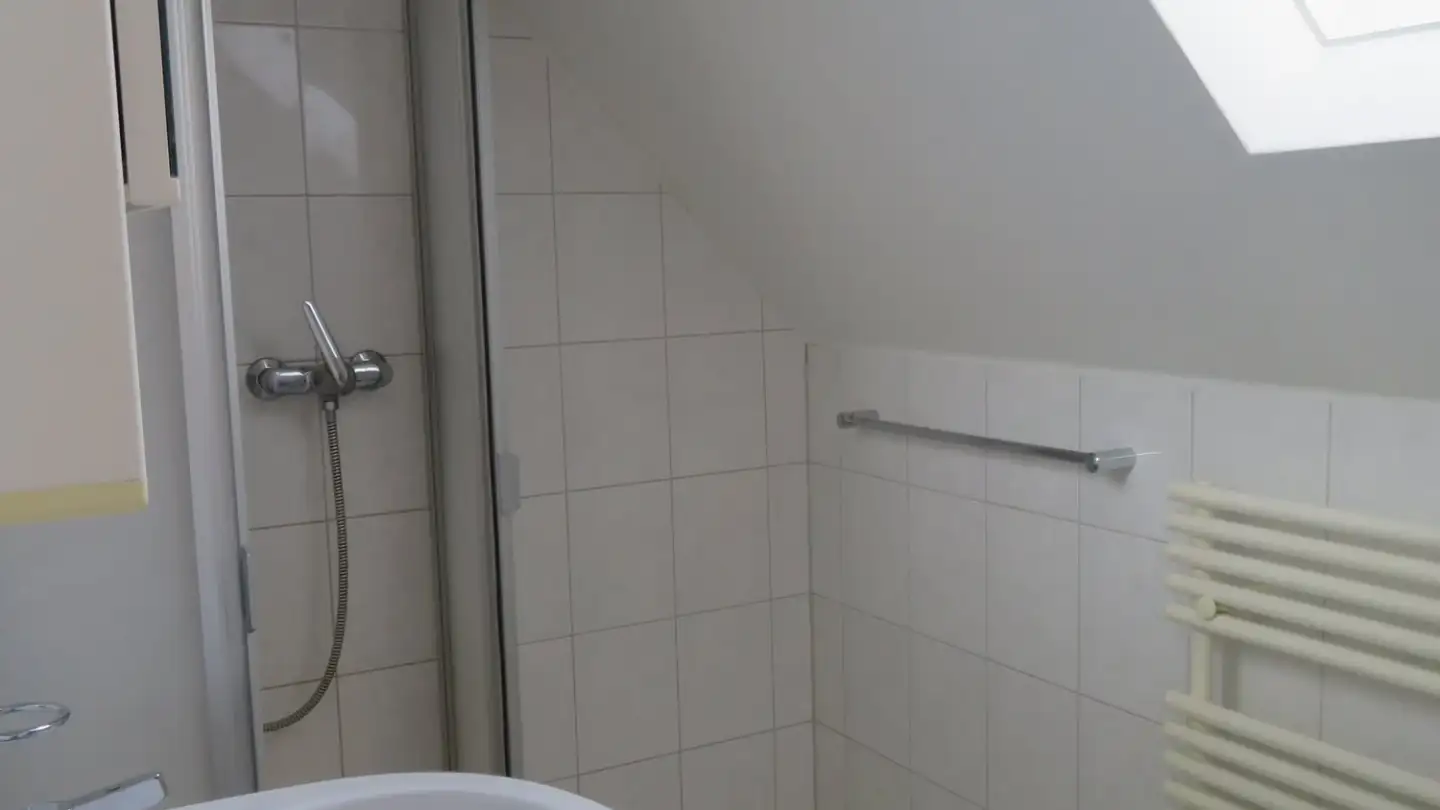 Dachgeschosswohnung mieten - Stapfenackerstrasse 44, 3018 Bern - Foto 4