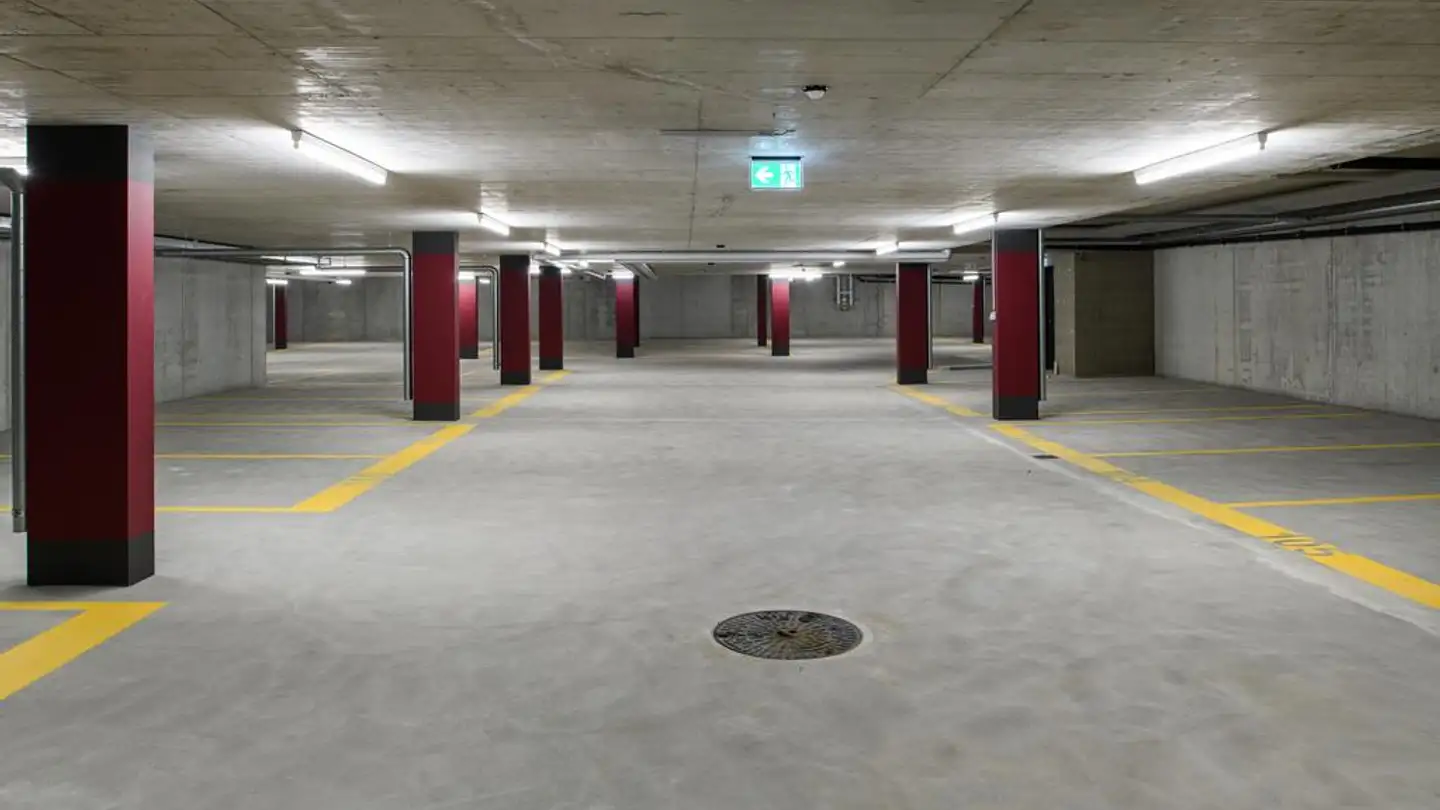 Underground parking space for rent - In Der Ey, 8047 Zürich