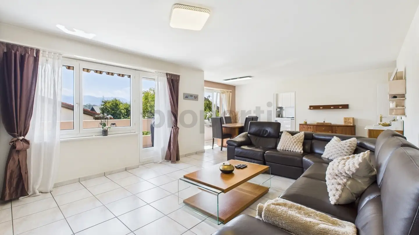 Wohnung kaufen - 8733 Eschenbach SG