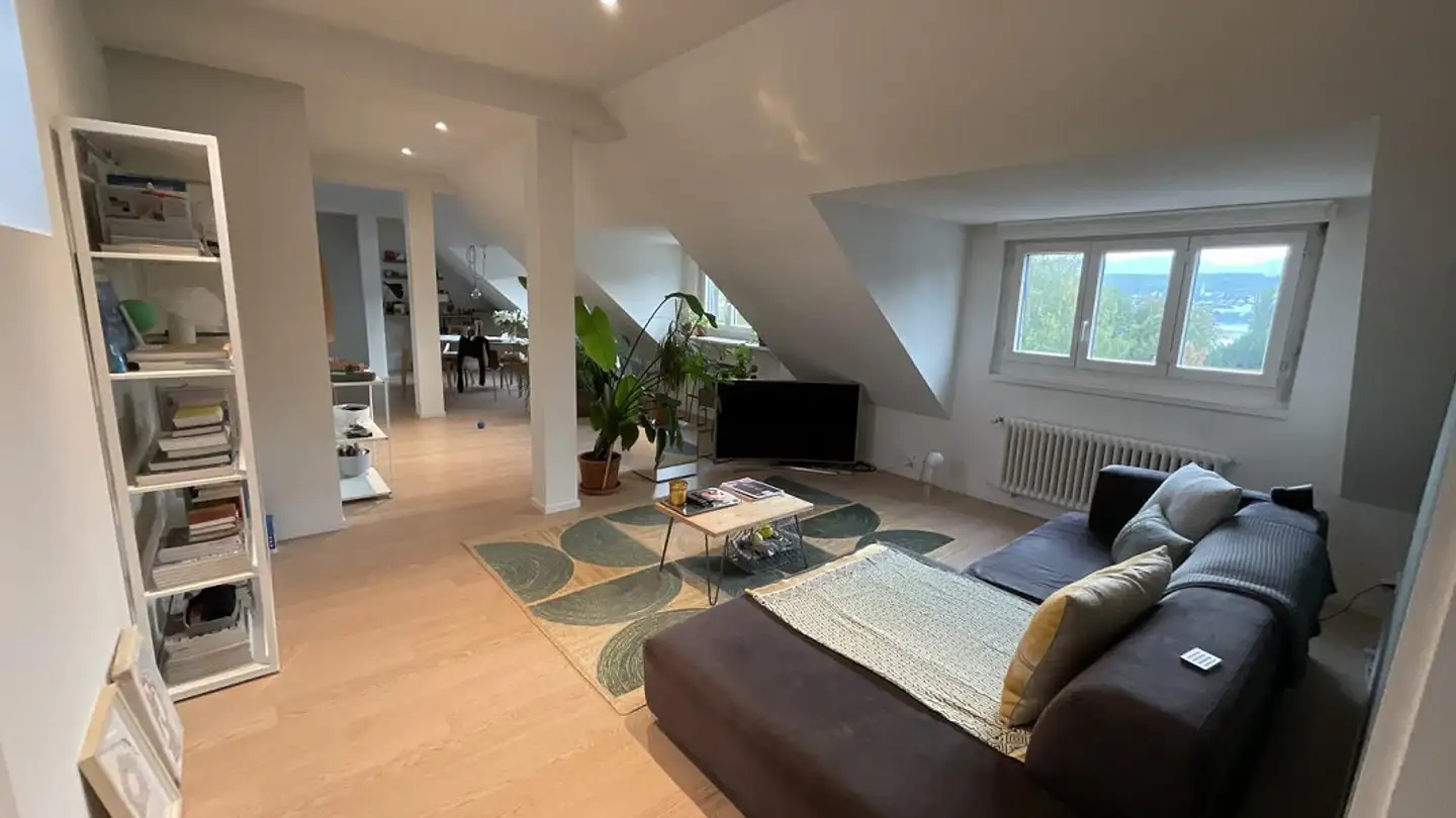 Dachgeschosswohnung mieten - Seestrasse 5, 8703 Erlenbach ZH
