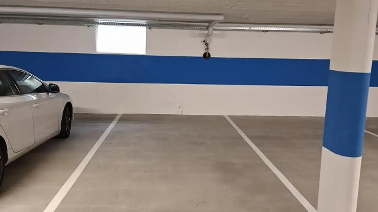 Tiefgaragenstellplatz mieten - Seehaldenstrasse 19, 5616 Meisterschwanden