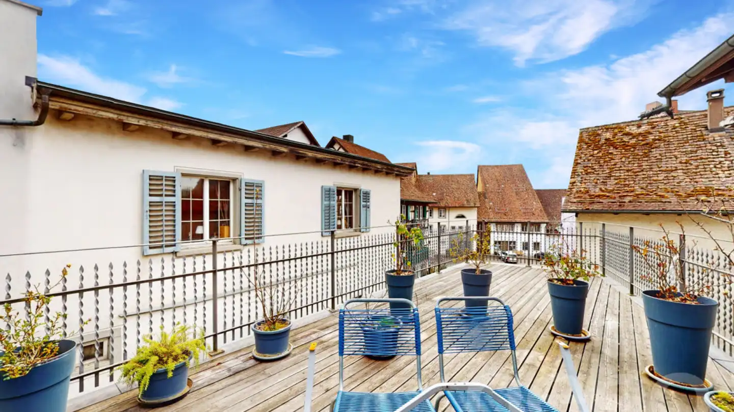 Row house for sale - 8215 Hallau
