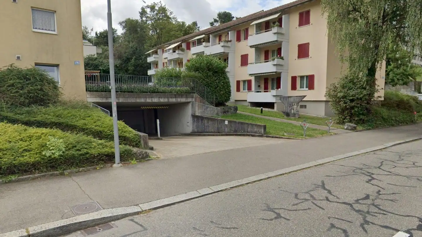 Tiefgaragenstellplatz mieten - Eichacker, 8051 Zürich