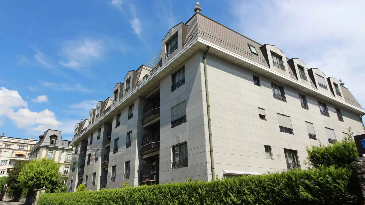 Covered parking space for rent - Chemin Messidor 4, 1006 Lausanne