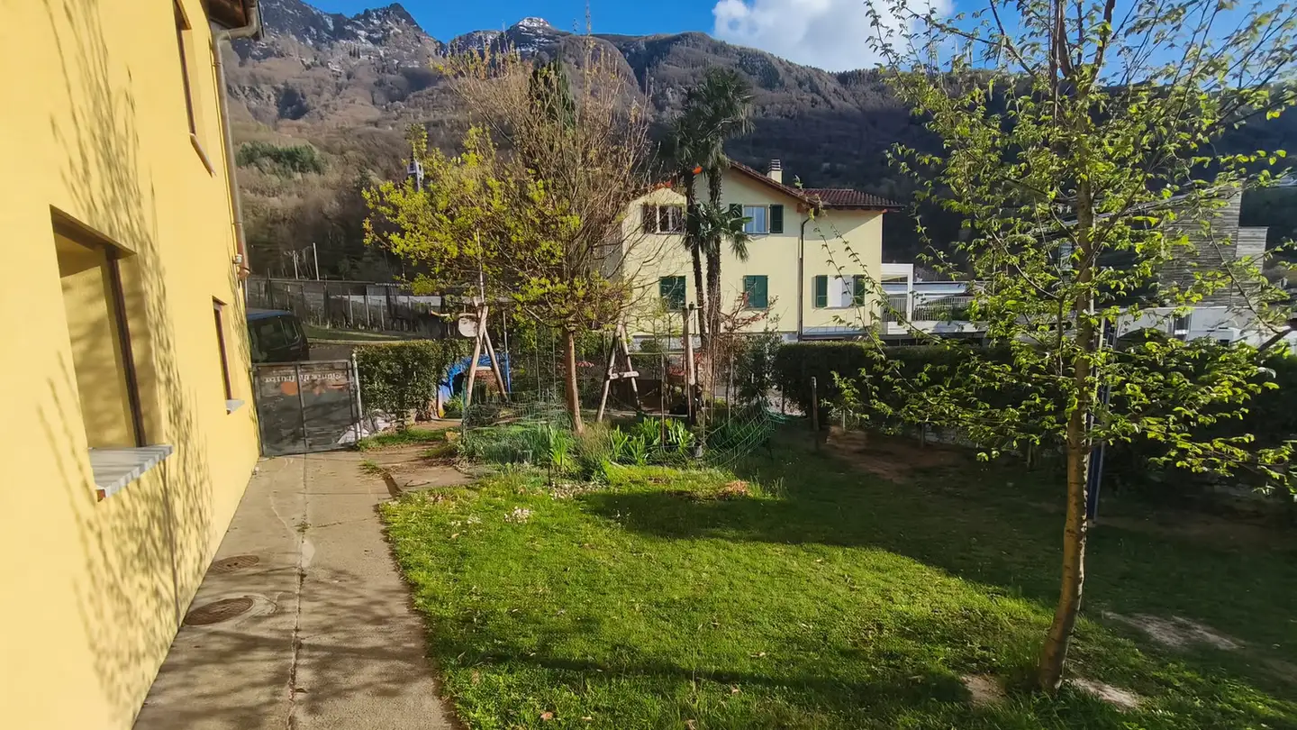 Maison jumelle à vendre - 6528 Camorino - Photo 2