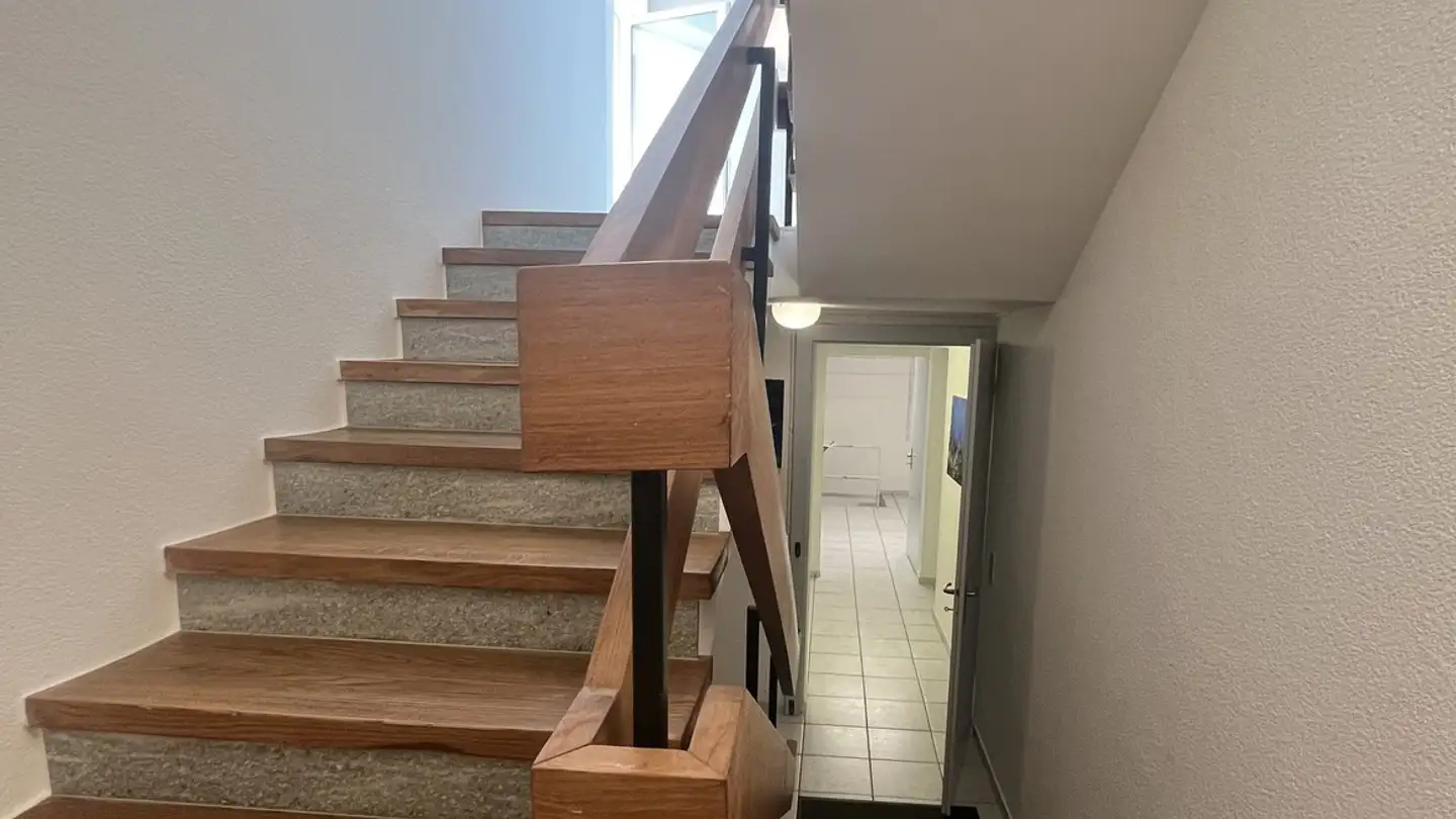 Wohnung mieten - Sennhofstrasse 47, 8125 Zollikerberg