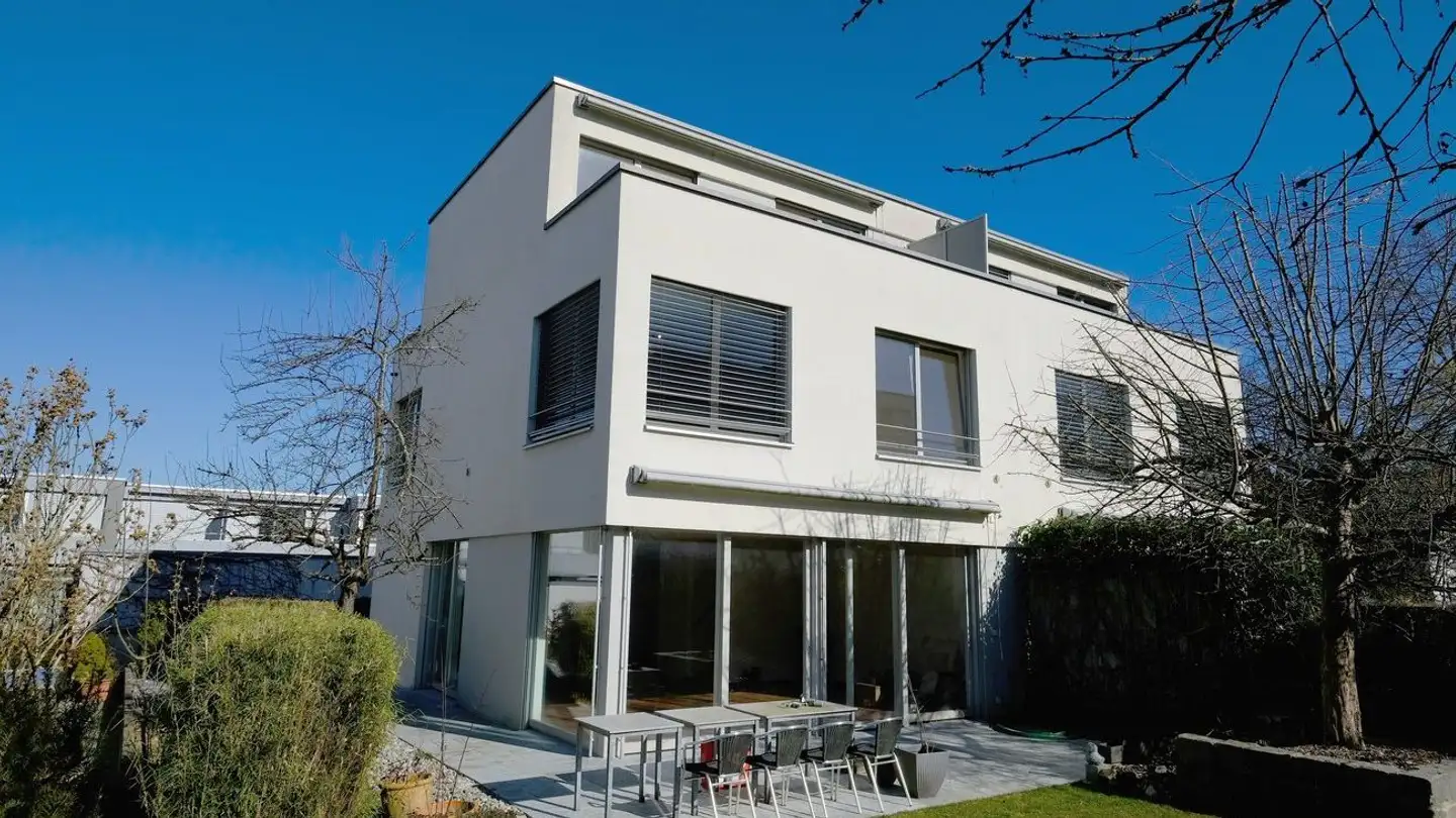 Semi-detached house for rent - Spirackerstrasse 9, 8044 Gockhausen