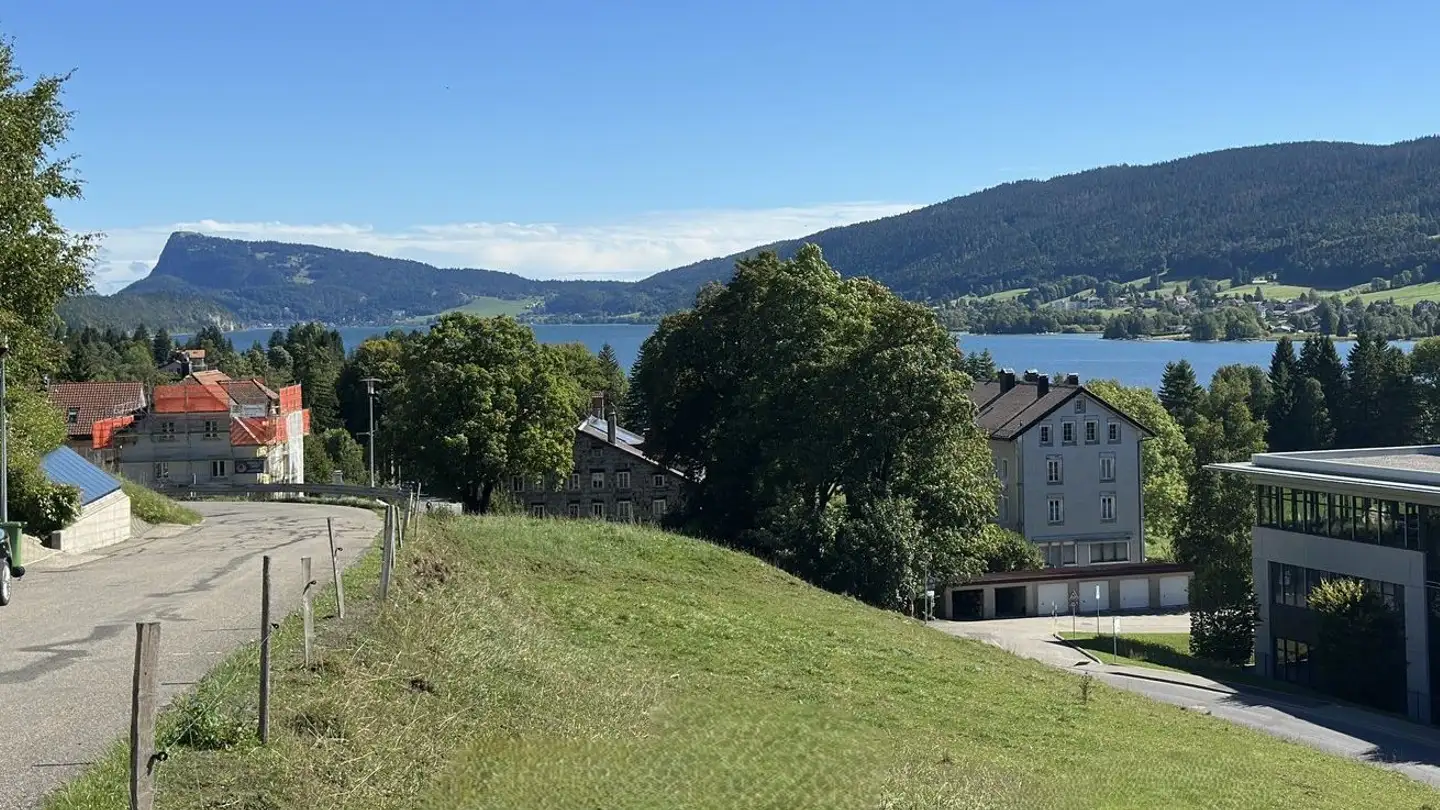 Terrain constructible à vendre - 1347 Le Sentier