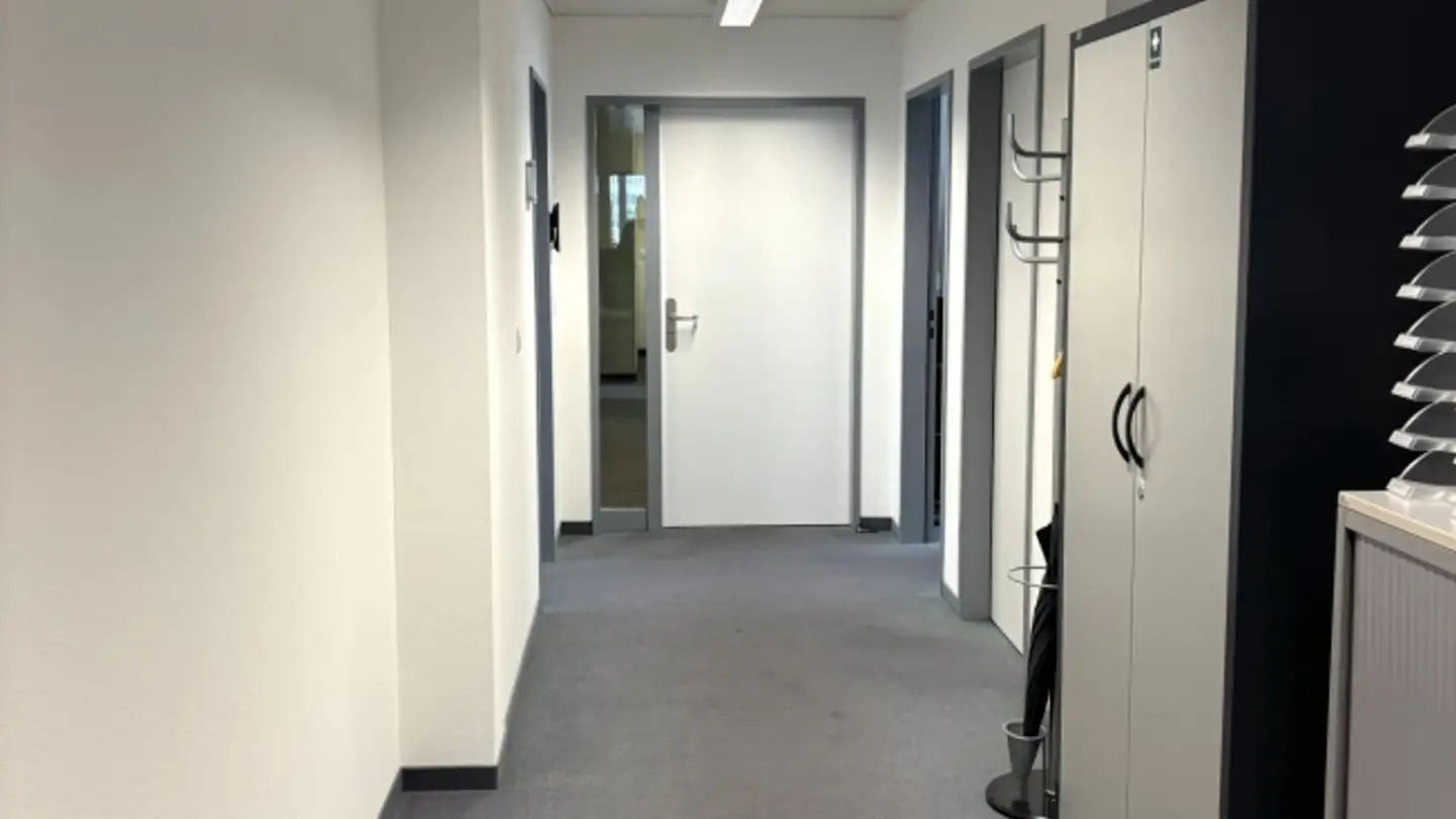 Office space for rent - Zugerstrasse 70, 6340 Baar