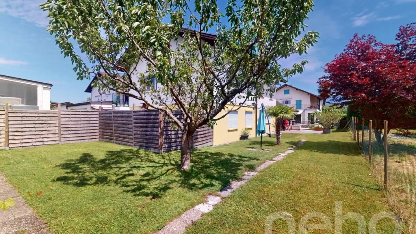 Residential building for sale - 1897 Bouveret