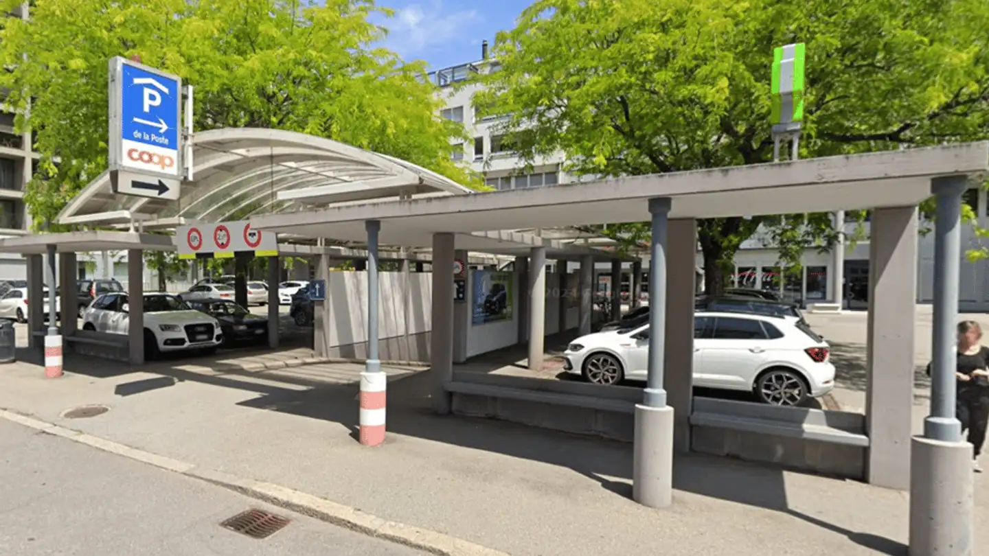 Single garage for rent - Rue De La Poste 3, 1920 Martigny