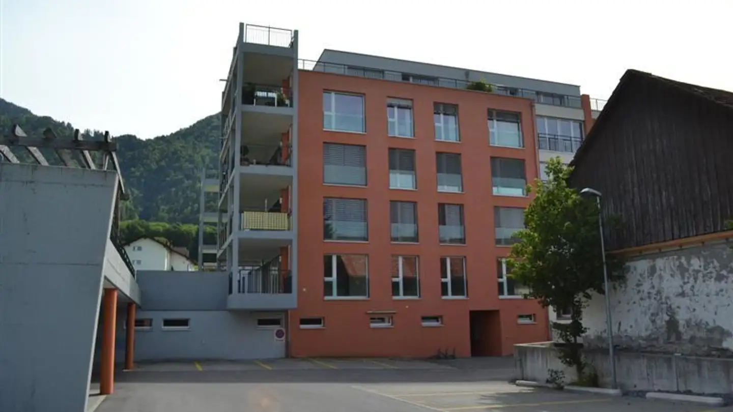 Outdoor parking space for rent - Kantonsstrasse 60a, 8864 Reichenburg