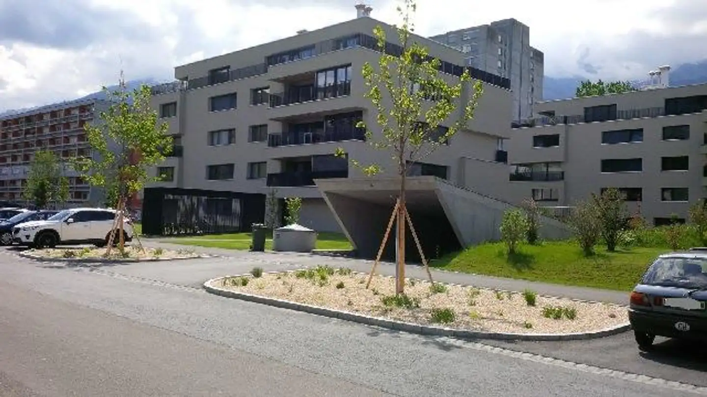 Indoor motorbike parking space for rent - Dossenstrasse 11, 9470 Buchs SG
