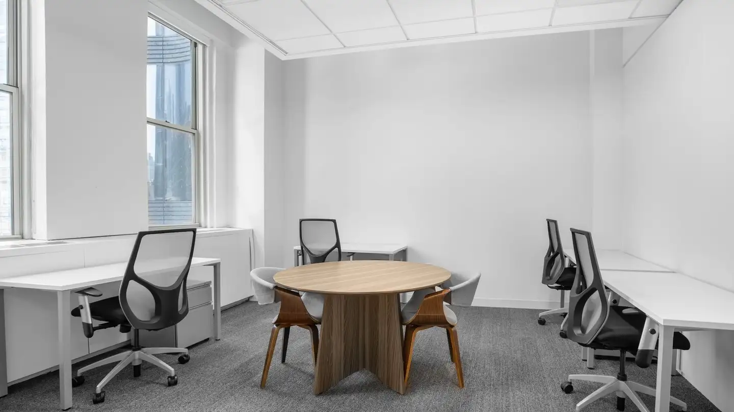 Office space for rent - Grafenauweg 8, 6300 Zug