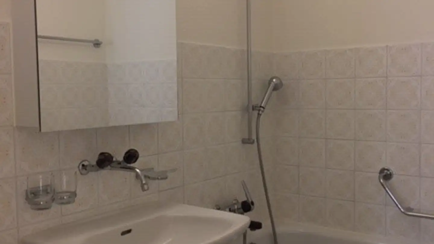 Wohnung mieten - Industriestrasse 16, 8627 Grüningen - Foto 2