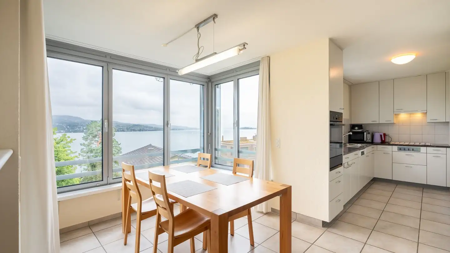 Appartement à louer - Bahnhofstrasse 9, 8942 Oberrieden
