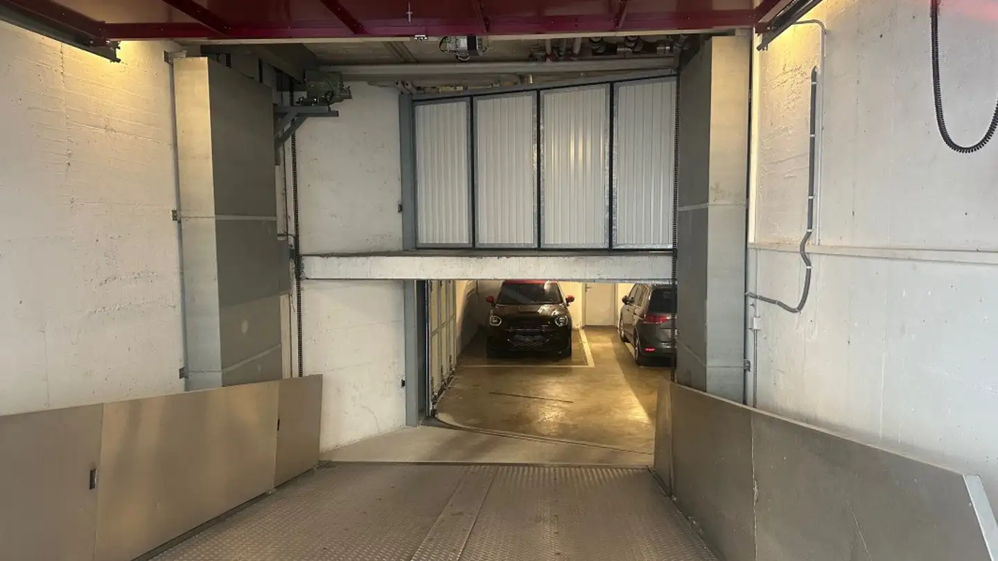 Tiefgaragenstellplatz mieten - Rue Du Pré-Naville 5, 1207 Genève