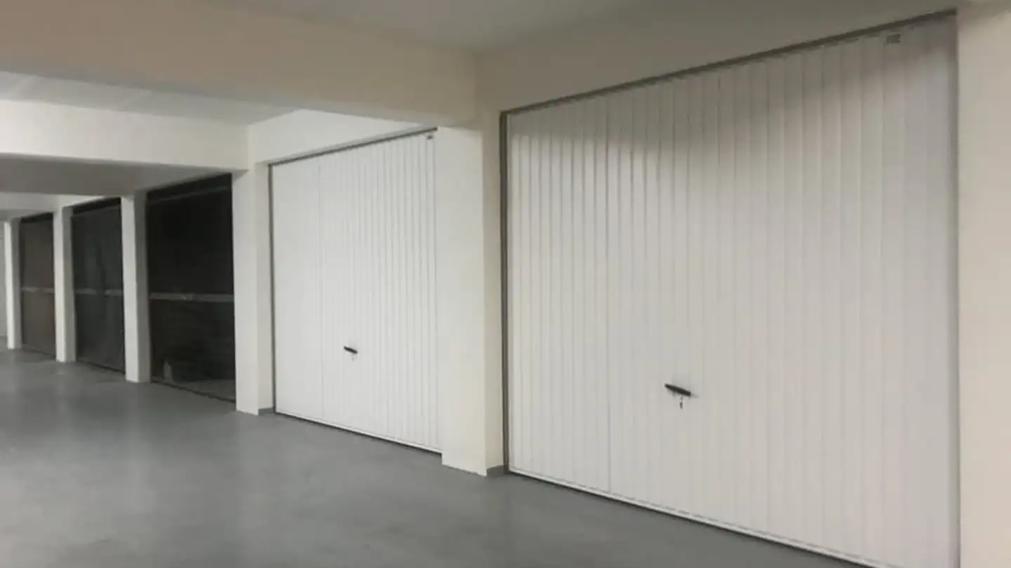 Single garage for rent - Avenue Sainte-Cécile 5, 1217 Meyrin - Photo 4