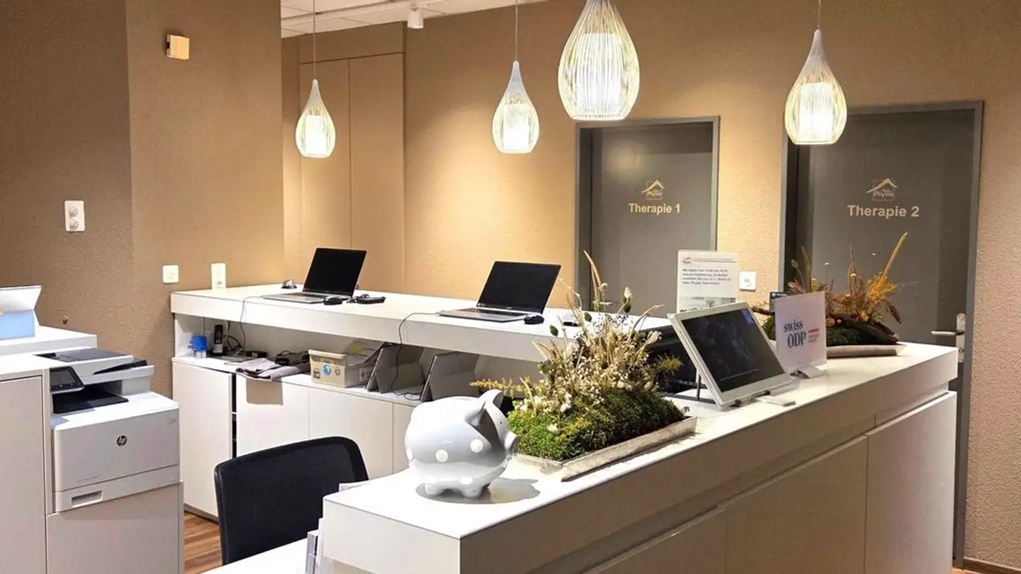 Gewerbe mieten - Untere Bahnhofstrasse 25, 8340 Hinwil