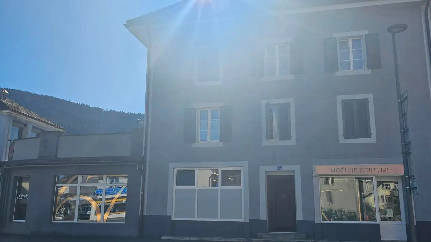 Apartment for rent - Rue de la Place-d'Armes 3, 2114 Fleurier - Photo 2