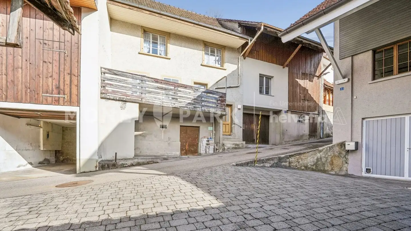 Row house for sale - Holandweg 5, 5026 Densbüren