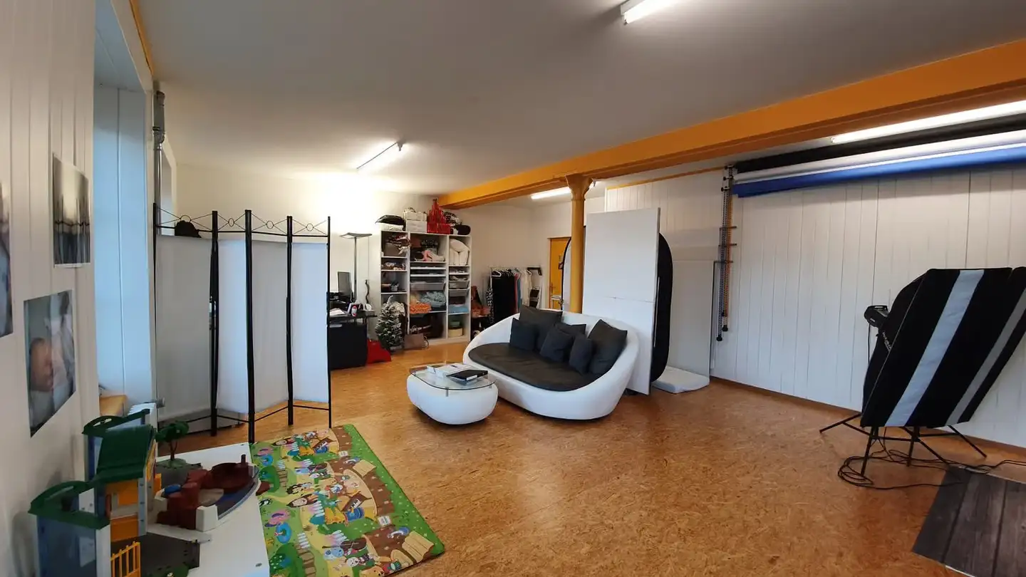 Gewerbe mieten - Edikerstrasse 18a, 8635 Dürnten - Foto 3