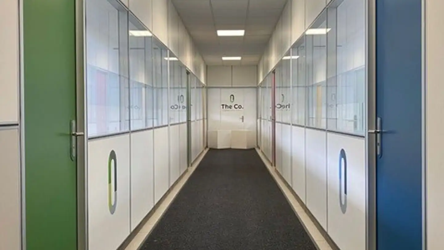 Spazio ufficio in affitto - Via Industria 79, 6987 Caslano - Photo 2