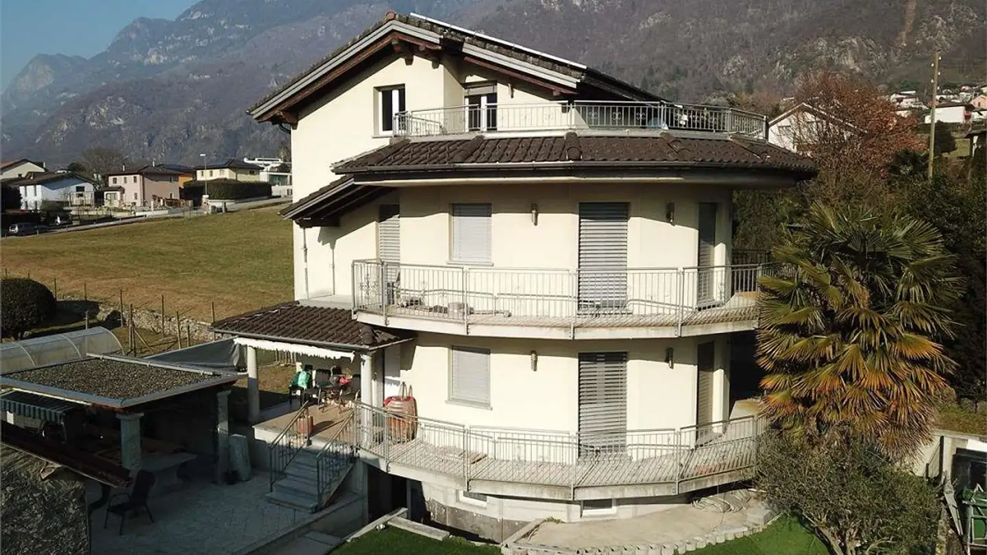 Single house for sale - 6702 Claro