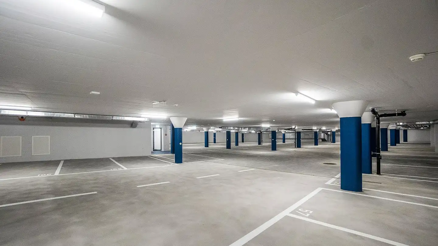 Outdoor parking space for rent - Jungfraustrasse 4, 4665 Oftringen - Photo 2