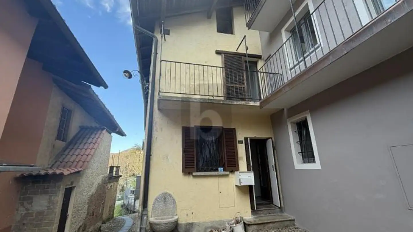 Single house for sale - 6989 Purasca