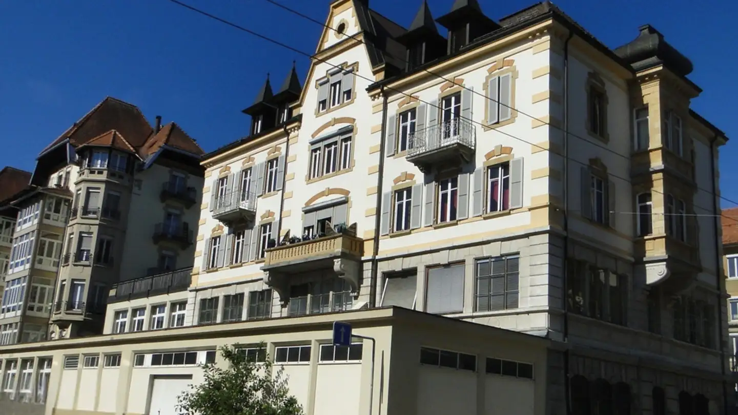 Office space for rent - Rue Jardinière 107, 2300 La Chaux-de-Fonds