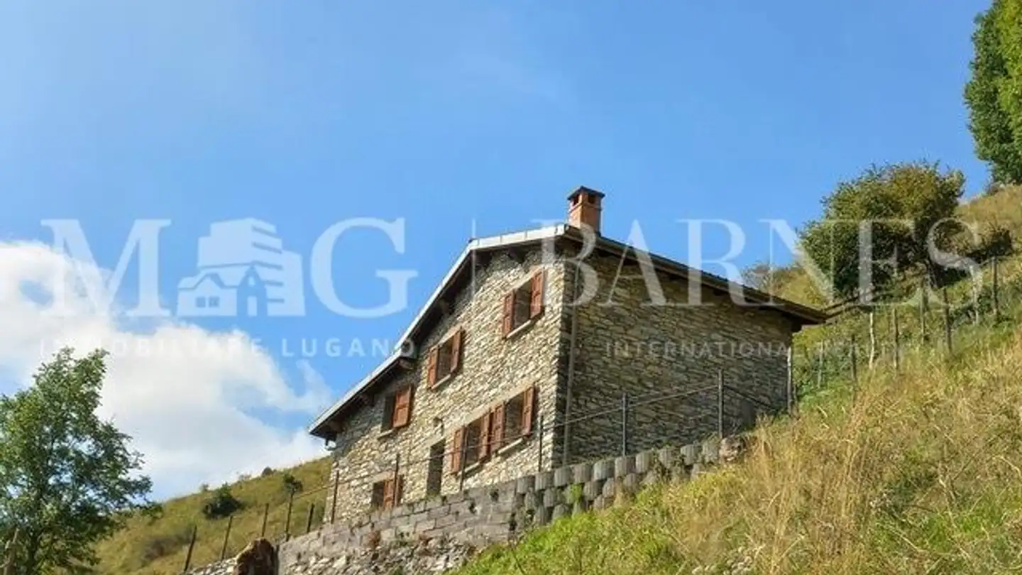 House for sale - 6838 Muggio