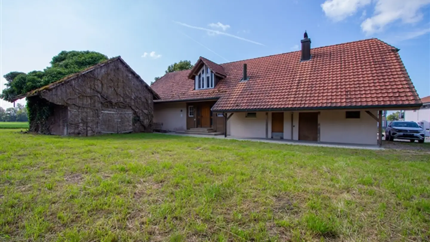 Single house for sale - Insstrasse 46, 3236 Gampelen