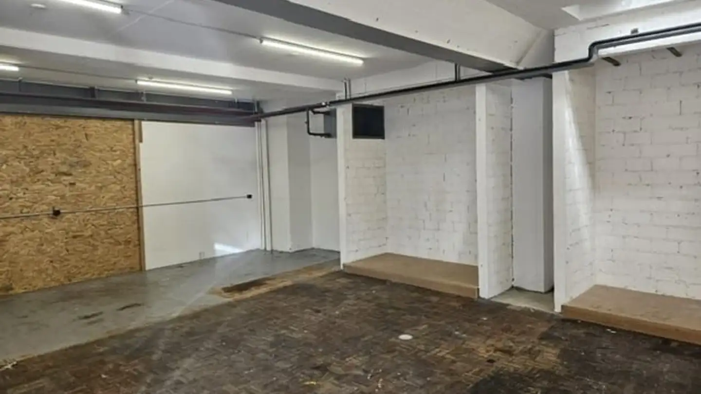 Gewerbe mieten - Rue Du Milieu / Mittelstrasse, 2502 Biel/Bienne - Foto 2