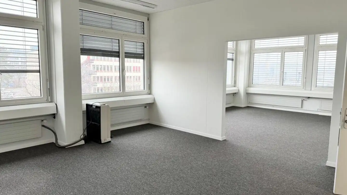 Bürofläche mieten - Industriestrasse 25, 8604 Volketswil - Foto 2