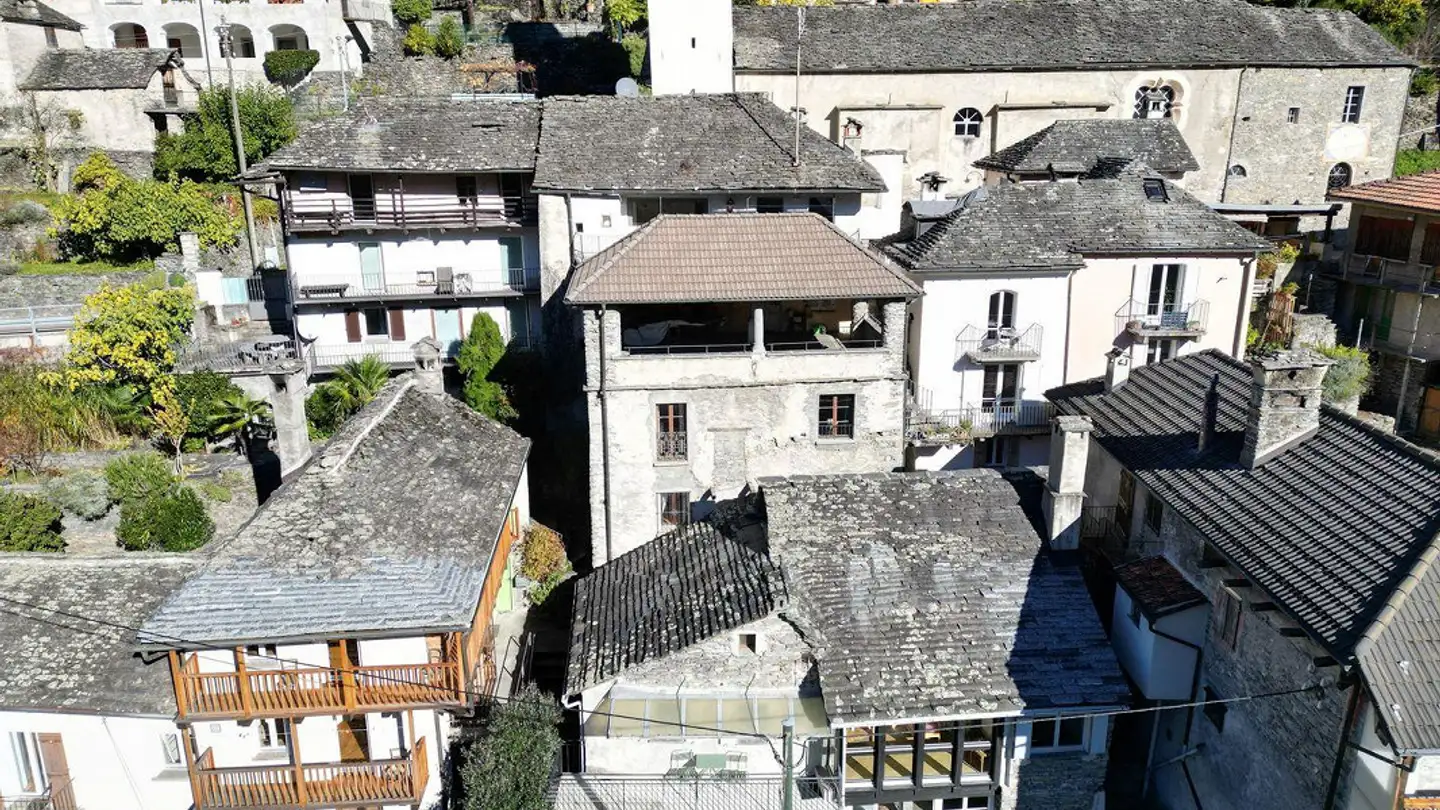 Semi-detached house for sale - 6661 Auressio