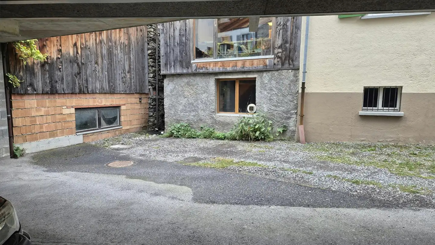 Outdoor parking space for rent - 7023 Haldenstein